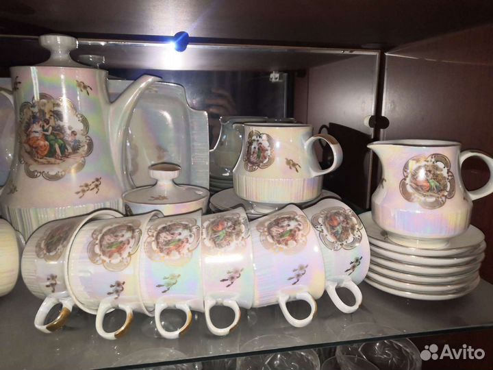 Сервиз чайный и обеденный