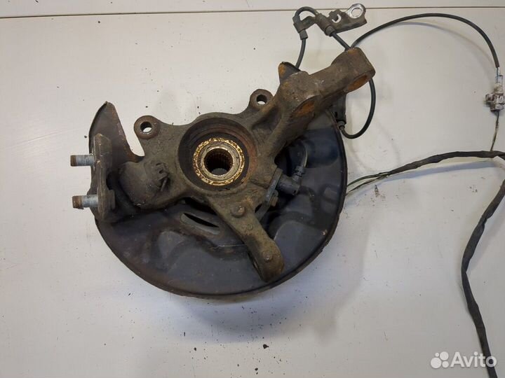 Ступица (кулак, цапфа) Toyota Corolla E12, 2002