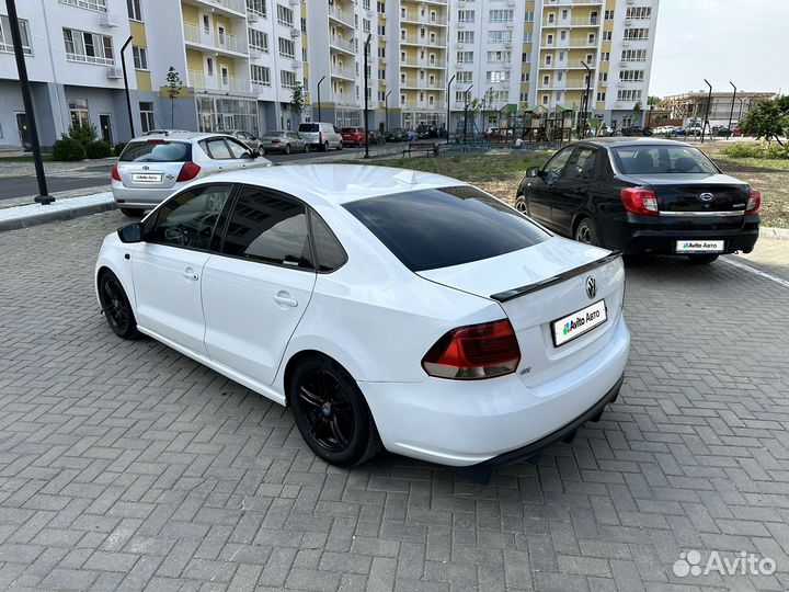 Volkswagen Polo 1.6 МТ, 2012, 368 000 км