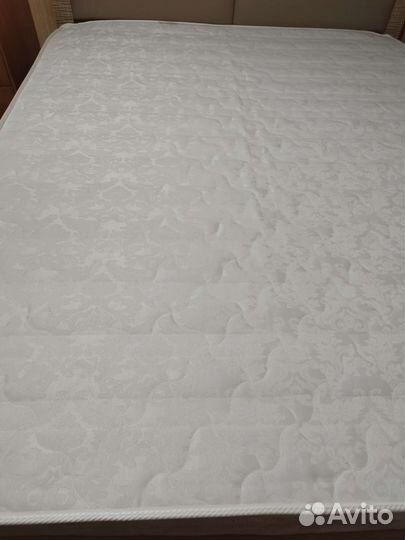 Матрас 160х200 бу