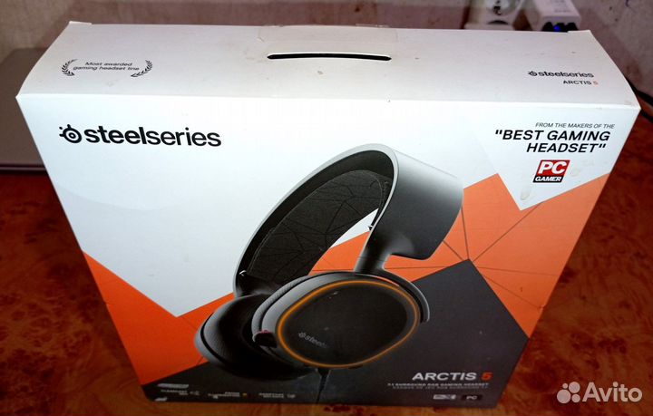 Наушники (игровая гарнитура) SteelSeries Arctis 5