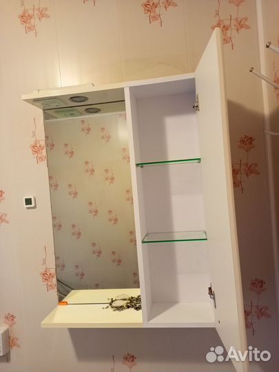 Зеркало шкаф в ванную