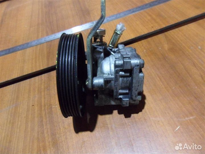 Насос гидроусилителя руля Nissan Teana J32 VQ35DE