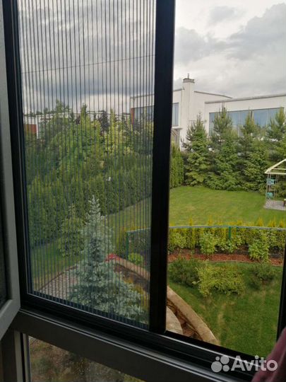 Раздвижная москитная сетка плиссе