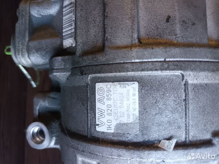 Компрессор кондиционера Passat Tiguan 1K0820859S