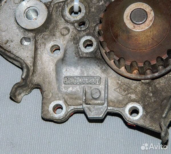 Помпа водяной насос Renault Logan 1.6 K7M