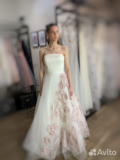 Свадебное платье 42 44 новое