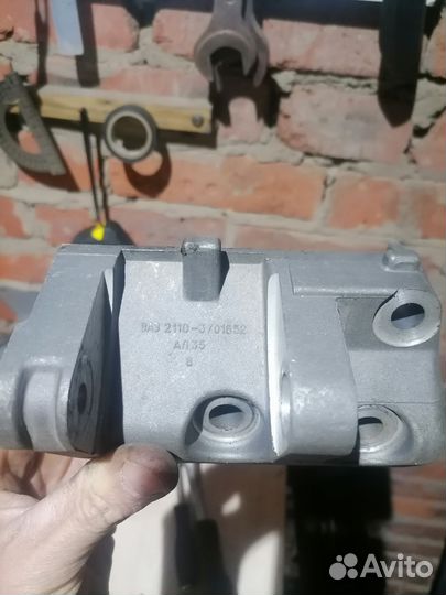 Кронштейн генератора ваз 2110