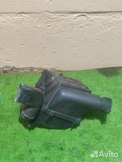 Корпус воздушного фильтра Mercedes w202 m111