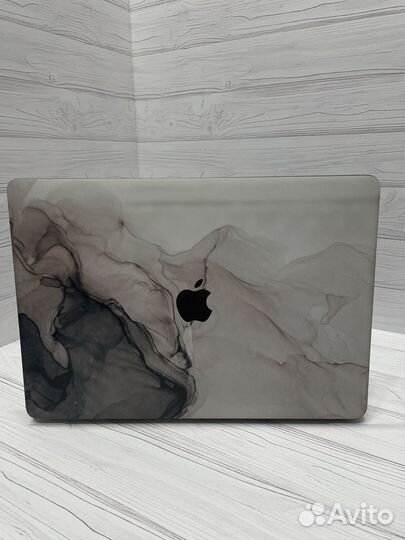 Apple MacBook Air 2021 M1/8GB/256GB