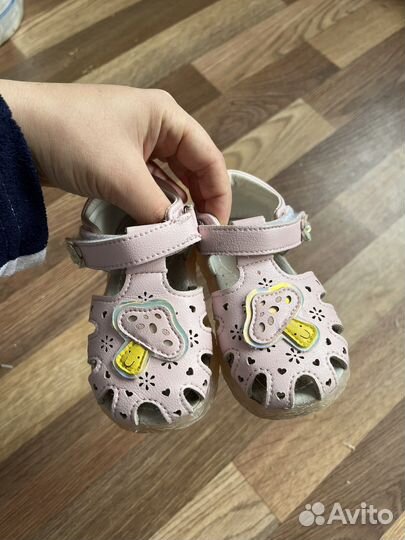Сандалии для девочки 23 размер