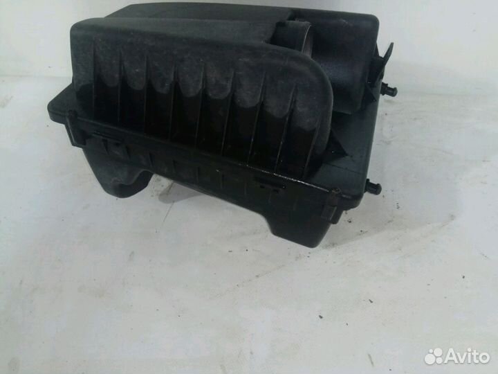 Корпус воздушного фильтра Опель Астра Н 1.6 МКПП