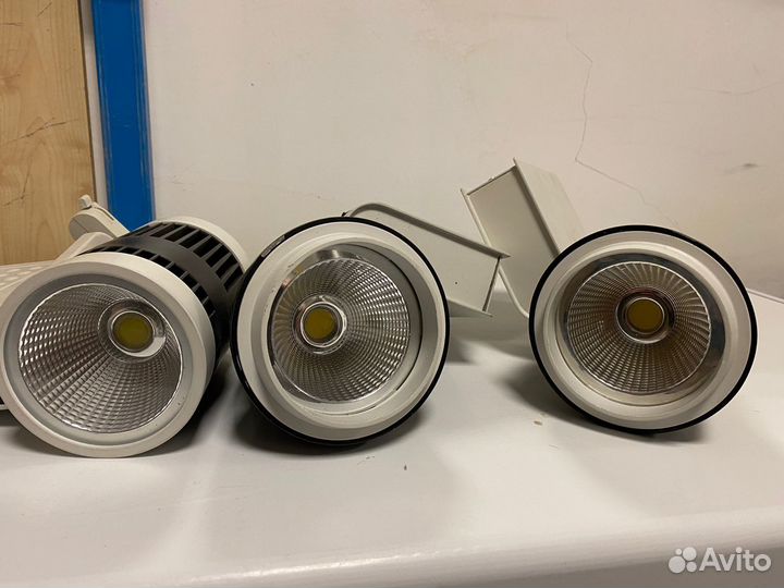 Прожектор aura COB-1003 WT+BK 35 W 3000K