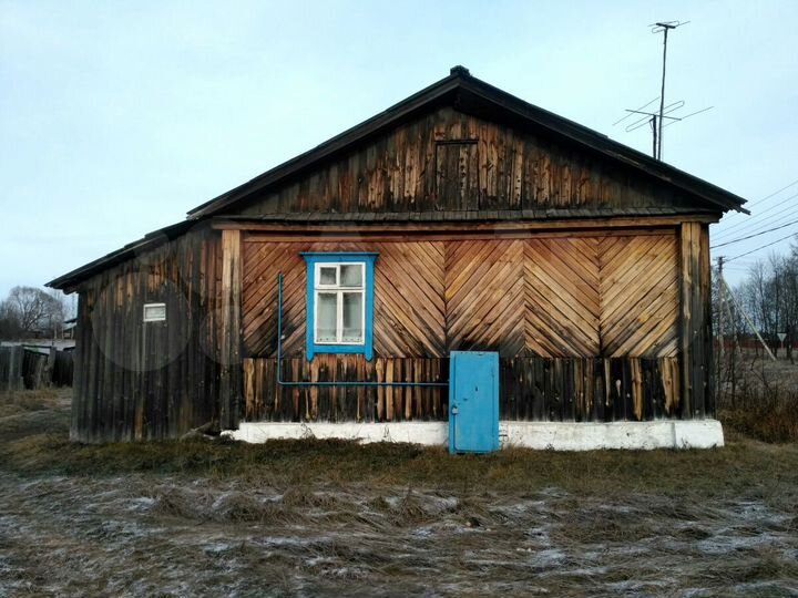 Дом 27 м² на участке 3 сот.