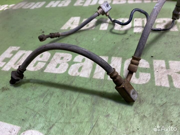 Трубка тормозная передняя левая Nissan Skyline