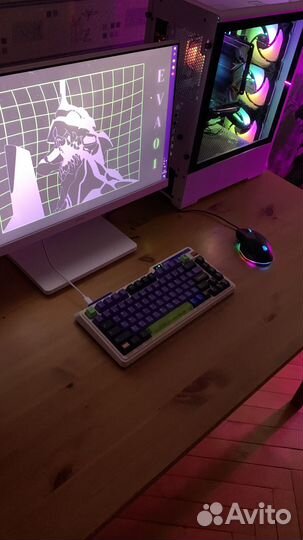 Новая кастомная механическая клавиатура Evangelion