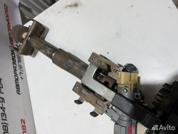 Замок зажигания с ключом Mazda 323F bg