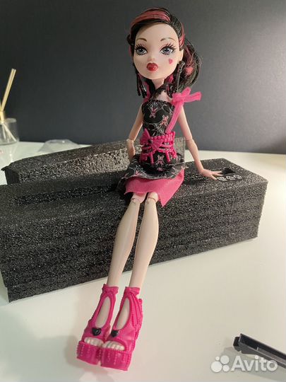 Кукла Монстер Хай дракулаура