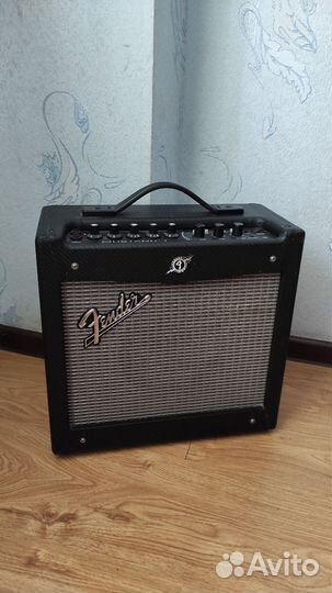 Комбоусилитель Fender Mustang I