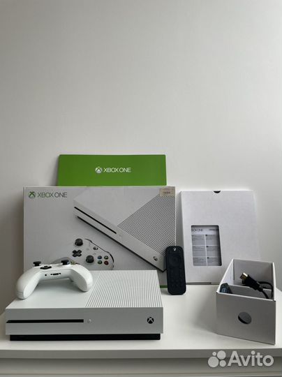 Xbox One S 500 gb