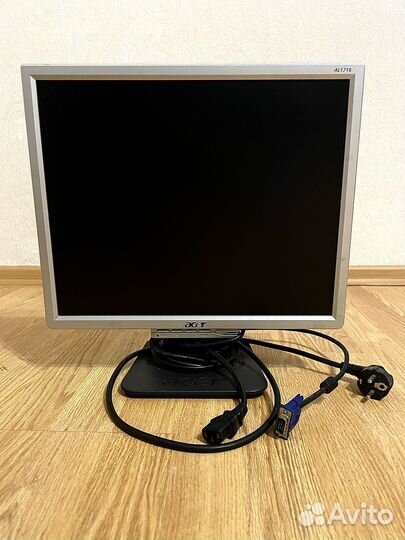 Монитор Acer 17