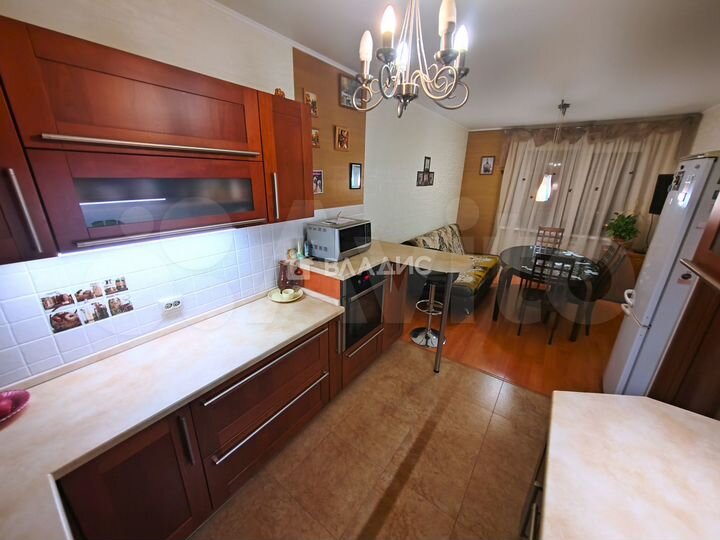 2-к. квартира, 70,9 м², 9/10 эт.