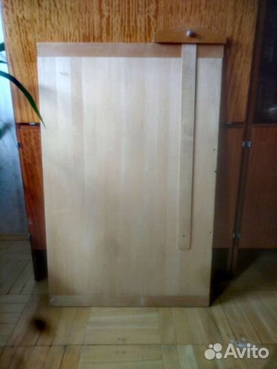 Доска для черчения с рейшиной