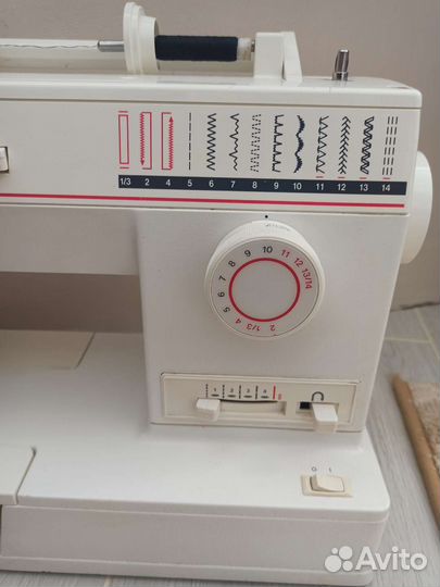 Германская швейная машинка Singer 9020C