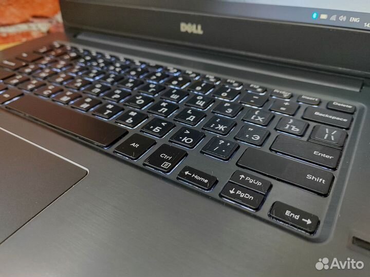 Dell с процессором i5 и Windows 10 для работы