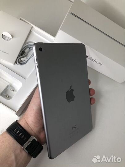 iPad mini 4 128gb без ремонтов,комплект