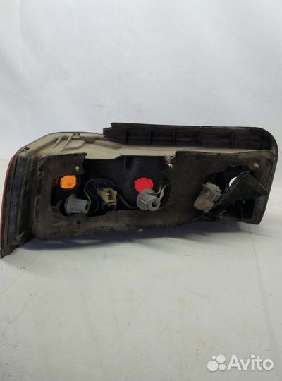 Фонарь правый Honda Civic IV