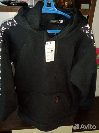 Спортивный костюм женский