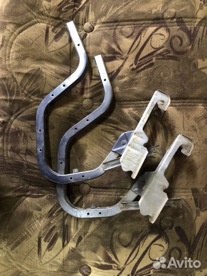 Петли на крышку багажника nissan maxima А 32