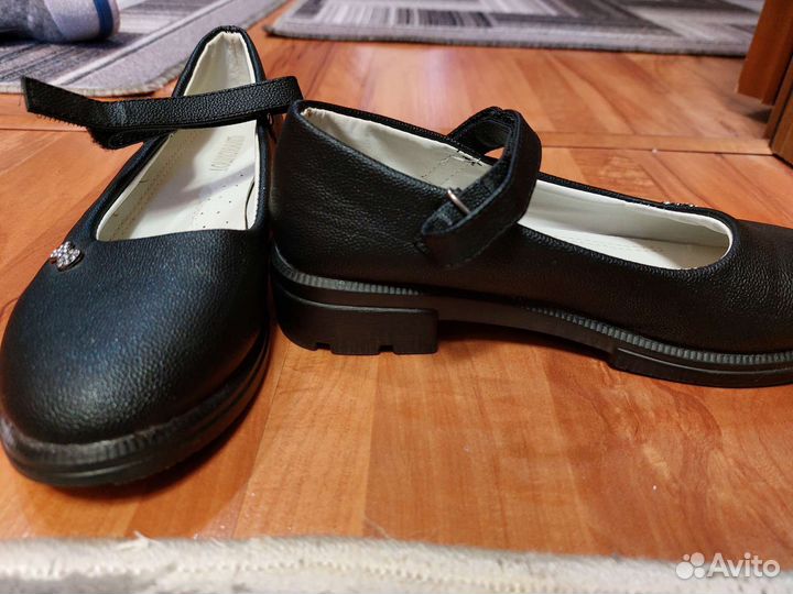 Школьные туфли для девочек