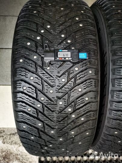 Nokian Tyres Hakkapeliitta 8 235/55 R17