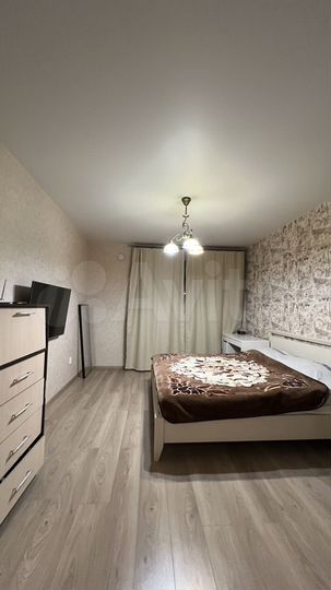 2-к. квартира, 62 м², 3/9 эт.