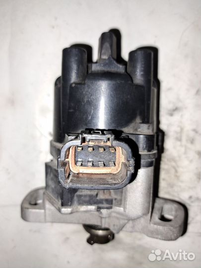 Трамблер Nissan SR20DE 22100WF010