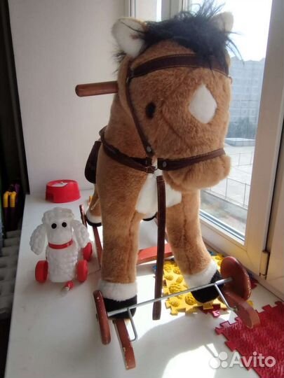 Детская качалка лошадь