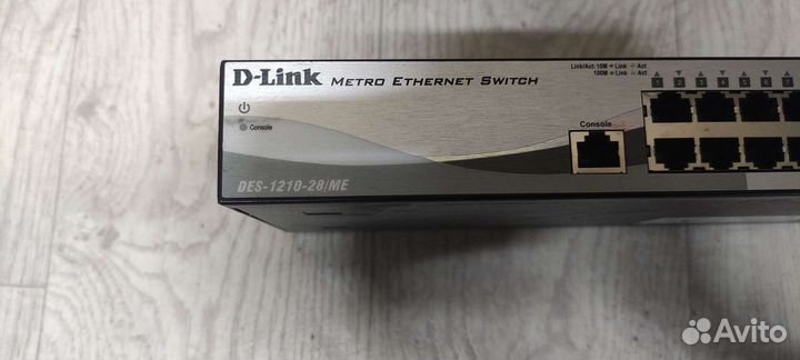Коммуникатор D-Link DES-1210-28/ME
