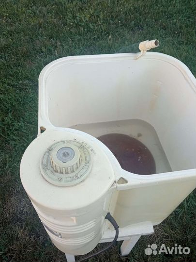 Машинка стиральная