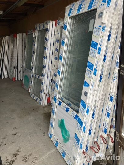 Готовые двери 800х2000 мм пластиковые