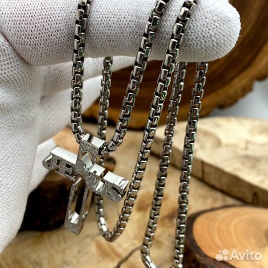 Золотая цепь с Крестом