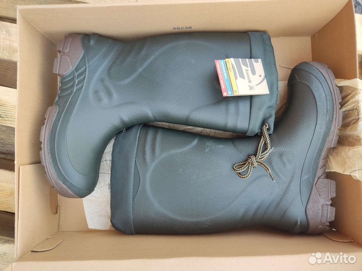 Новые зимние тёплые резиновые сапоги