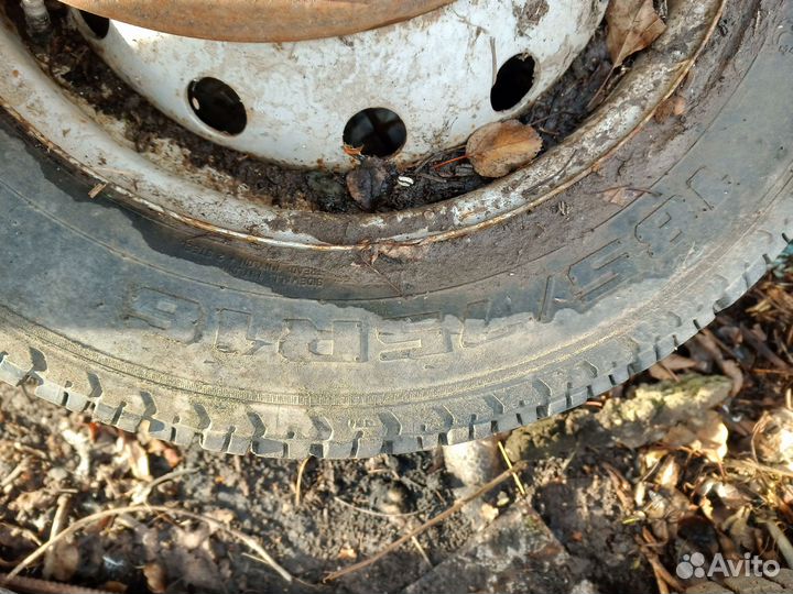 Колёса нива, волга