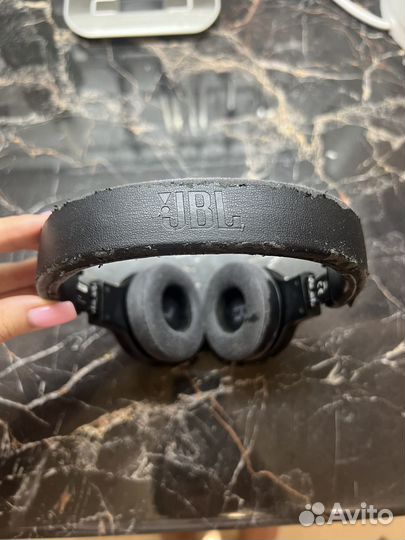 Наушники JBL