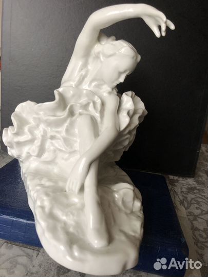 Статуэтка балерина уланова