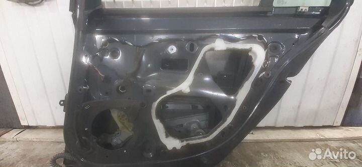 Дверь задняя правая рено лагуна 3