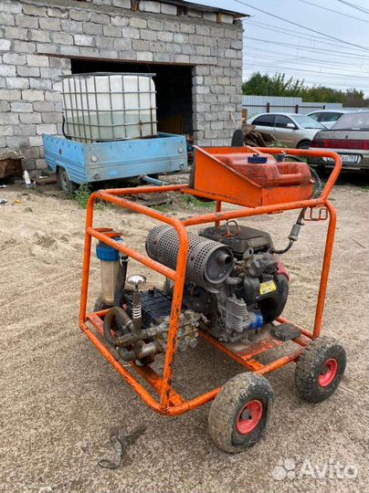 Каналопромывочная машина