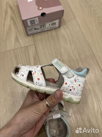 Сандали для девочки 23