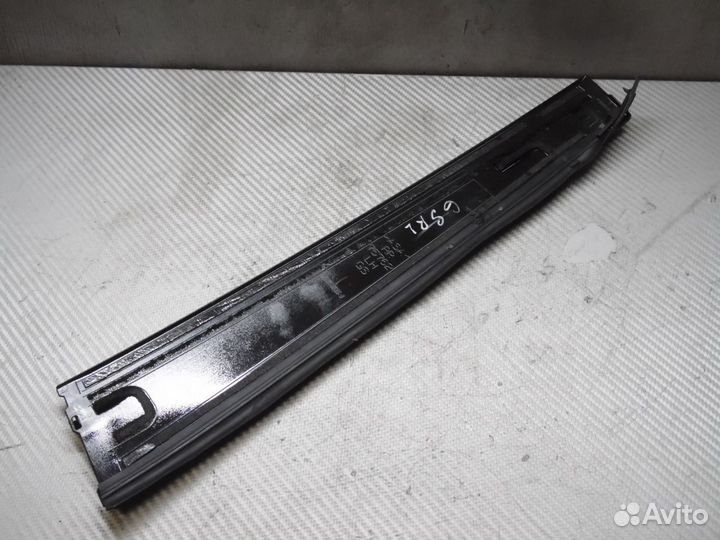 Накладка стойки двери левая lexus GS 4